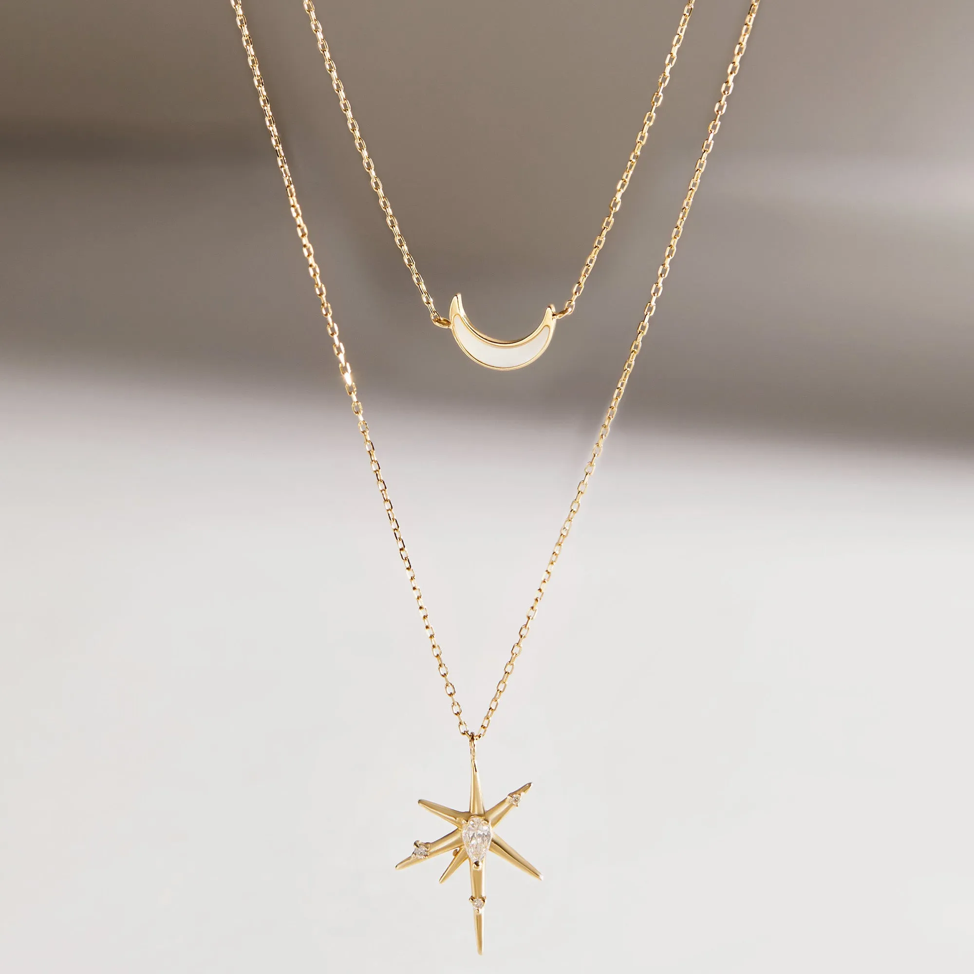 14kt Gold Diamond Star Pendant Necklace