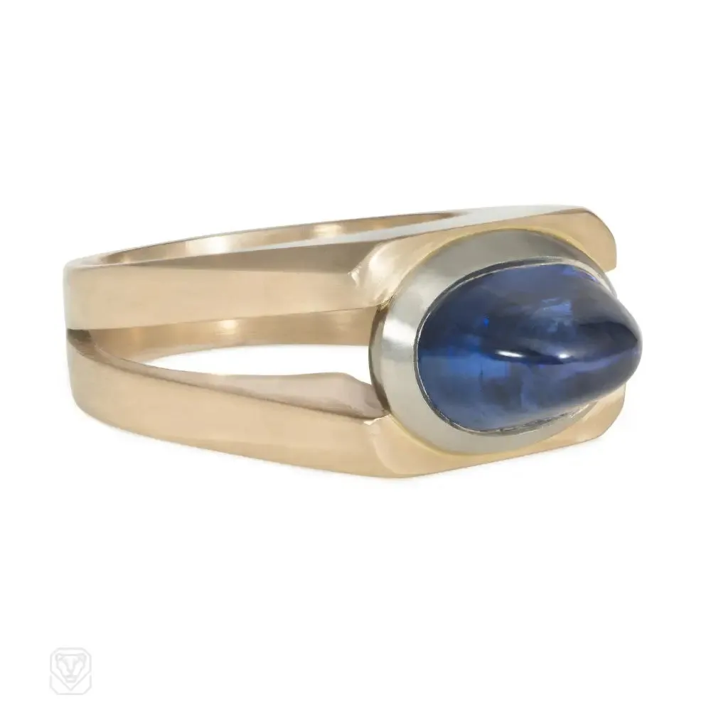 1980s sugarloaf sapphire and gold ring