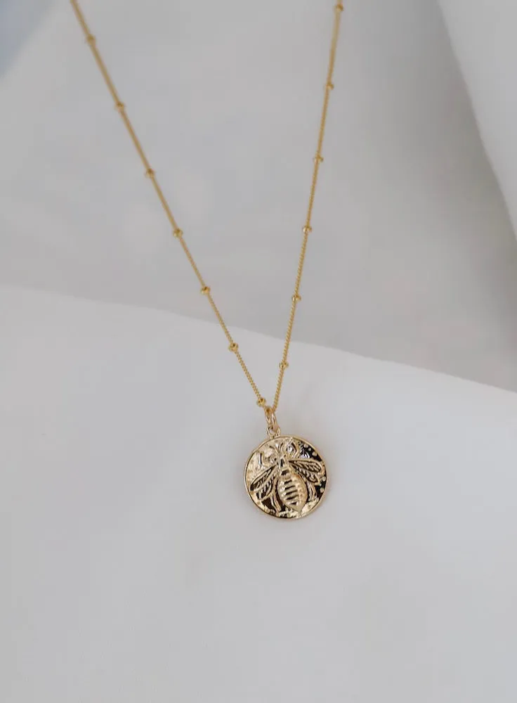 BEE MEDALLION NECKLACE