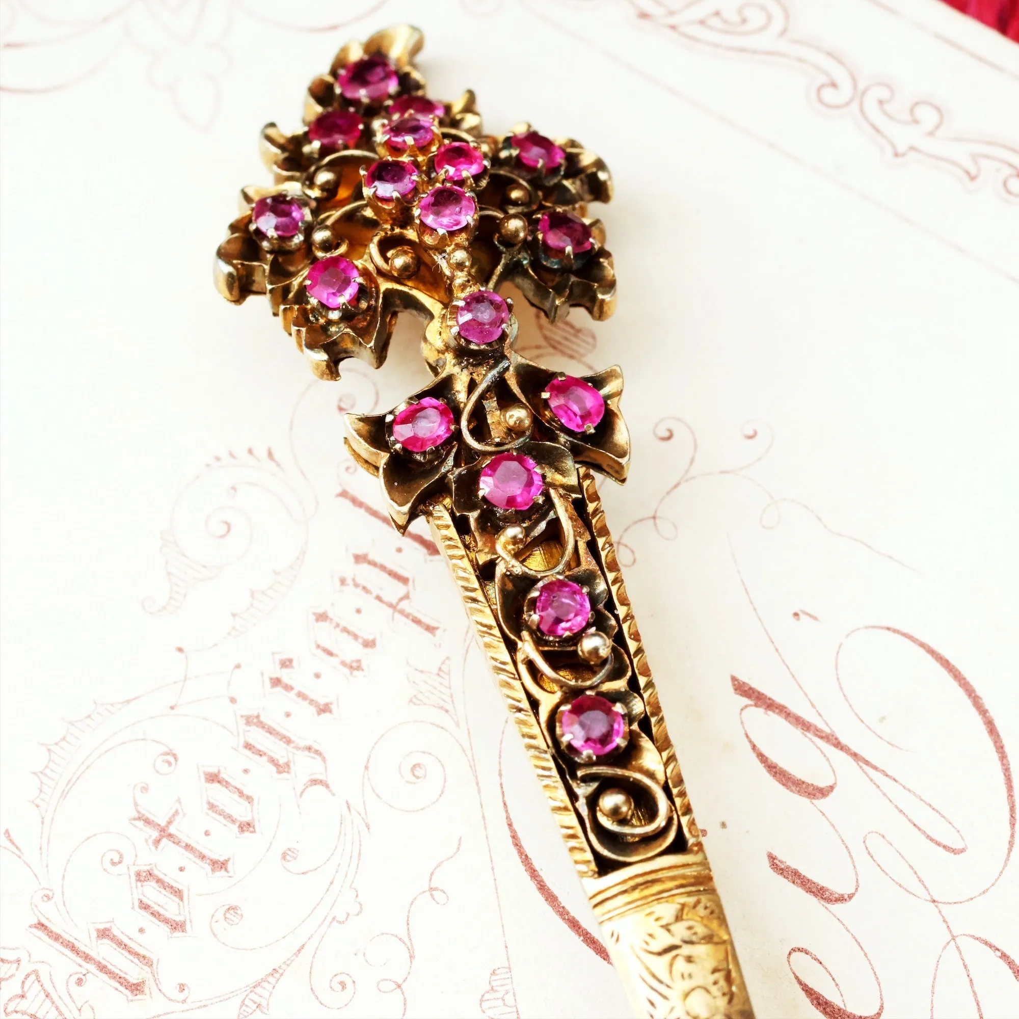 Ceylonese Katiri Mala Kondakoora Ruby Hair Pin