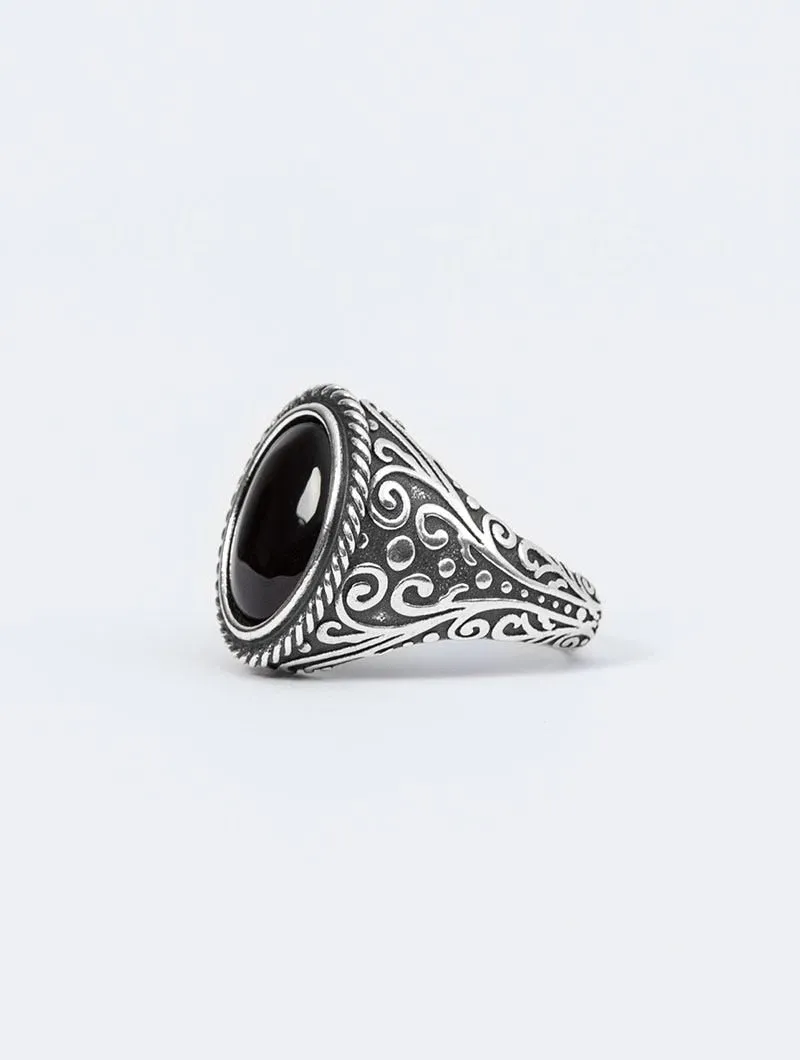 ECIO RING IN BLACK