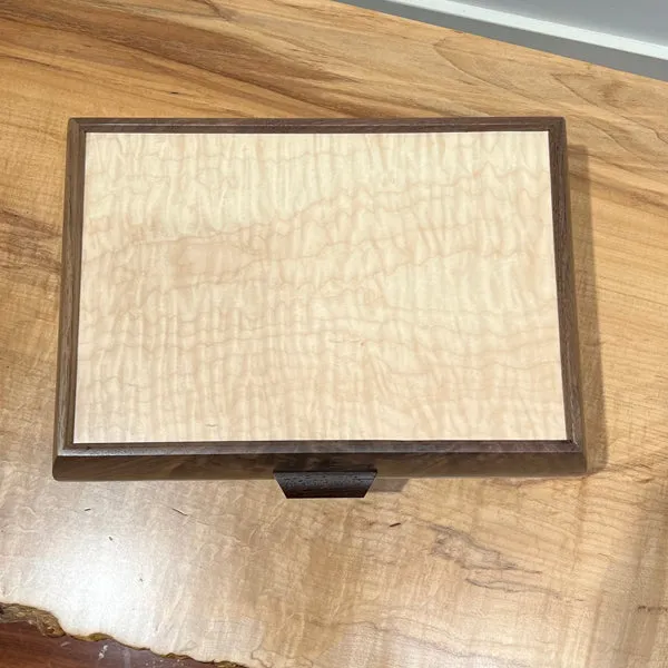 Elegance Jewelry Box Walnut/ Curly Maple