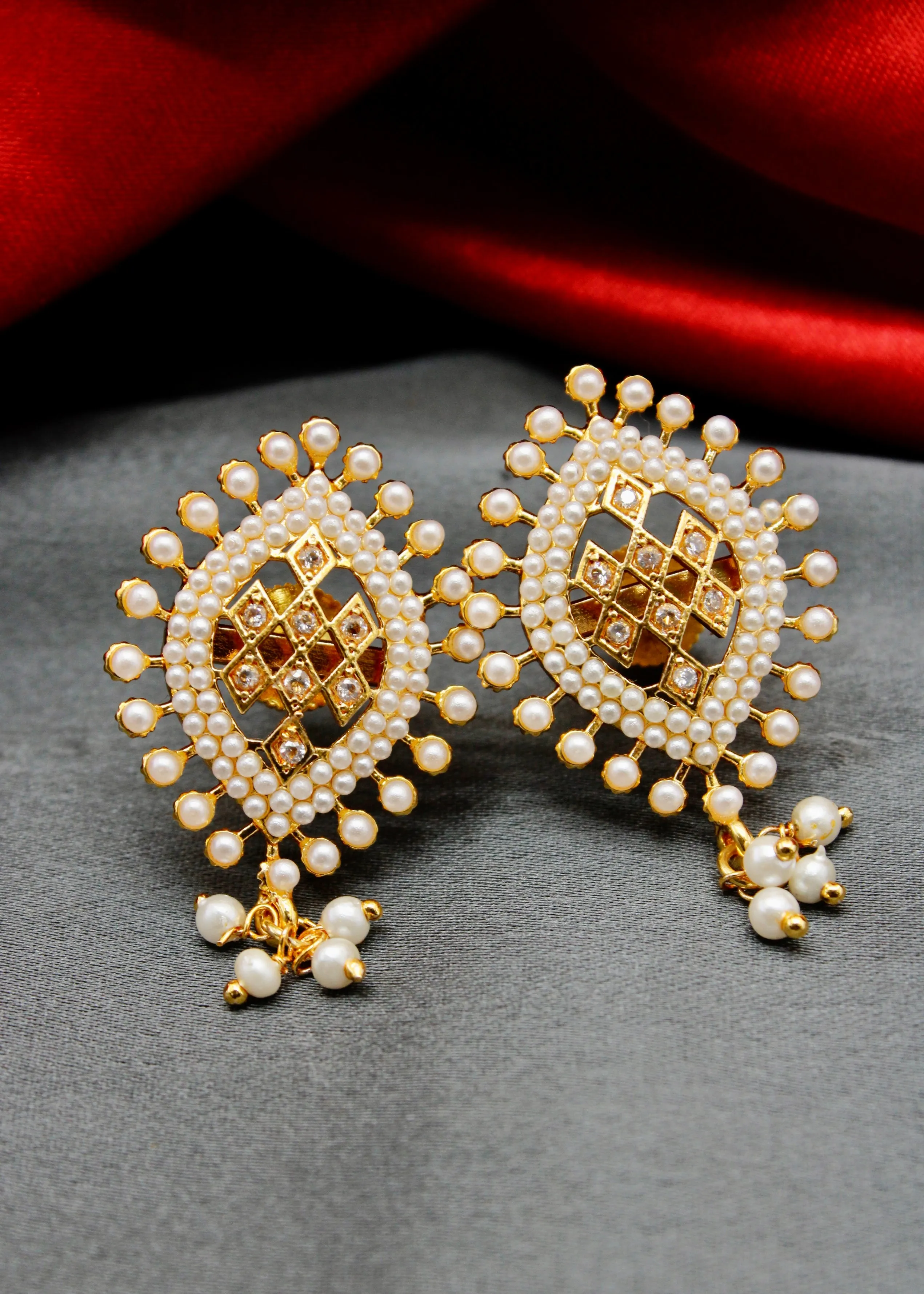 ELEGANT MOTI EARRINGS