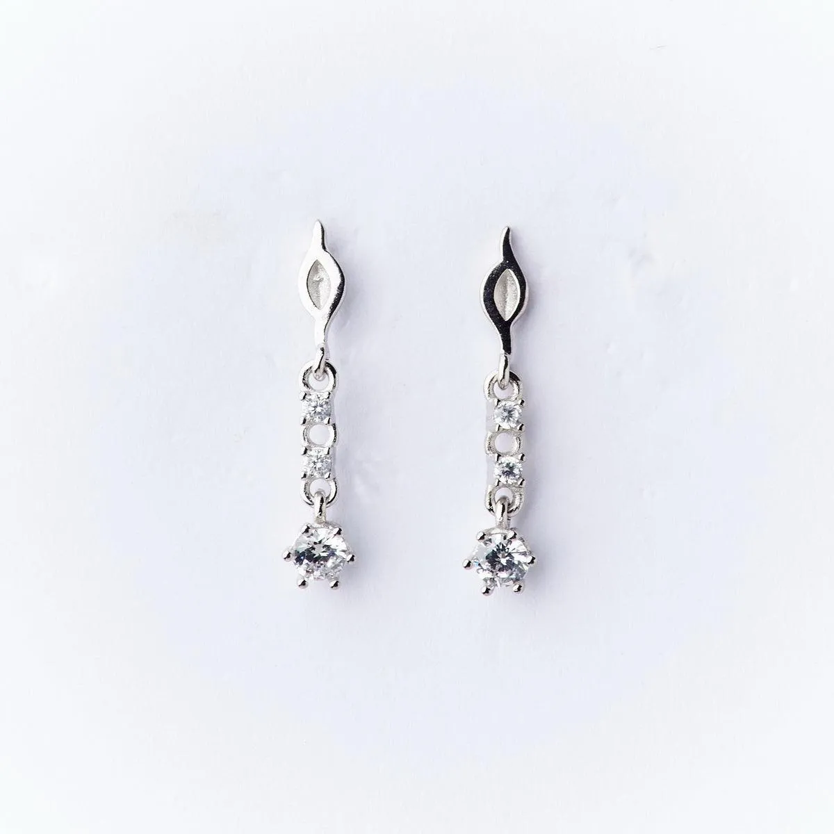 Elegant Silver Stud Earring