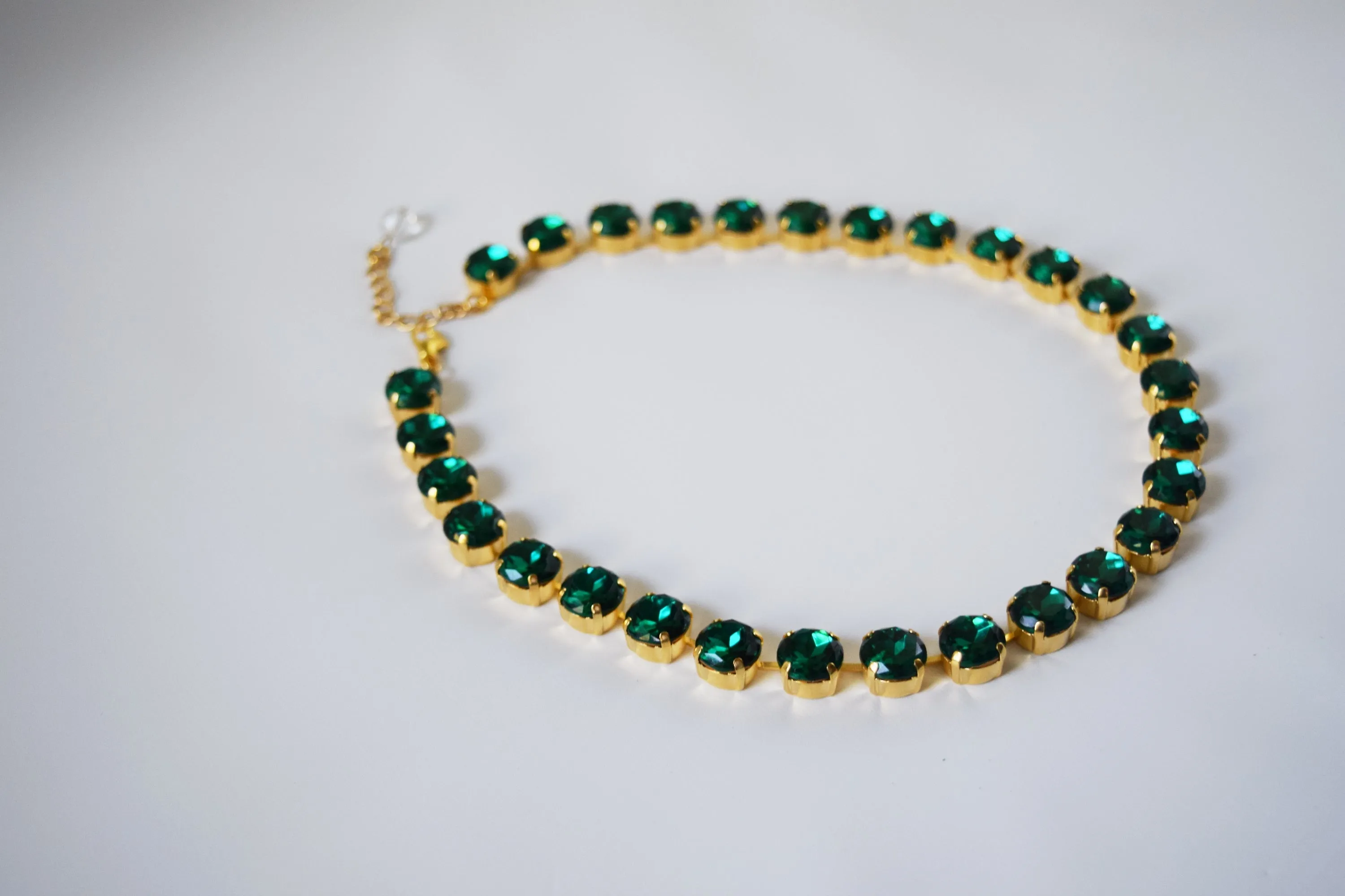 Emerald Green Paste Crystal Riviere Necklace - Small Round