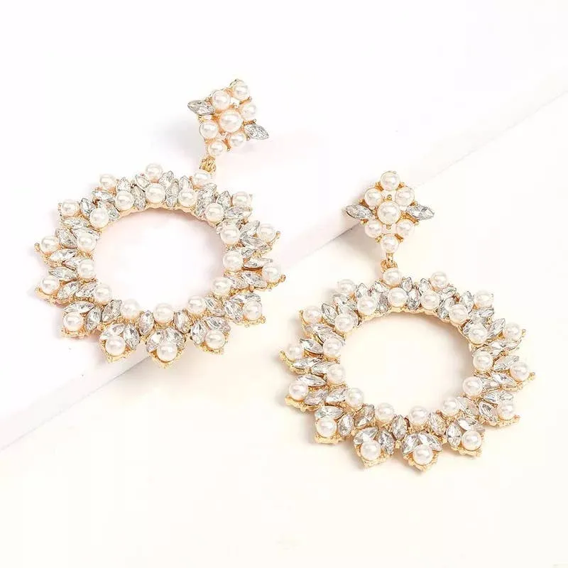 Enchanting Elegant Pearl & Crystal Earrings