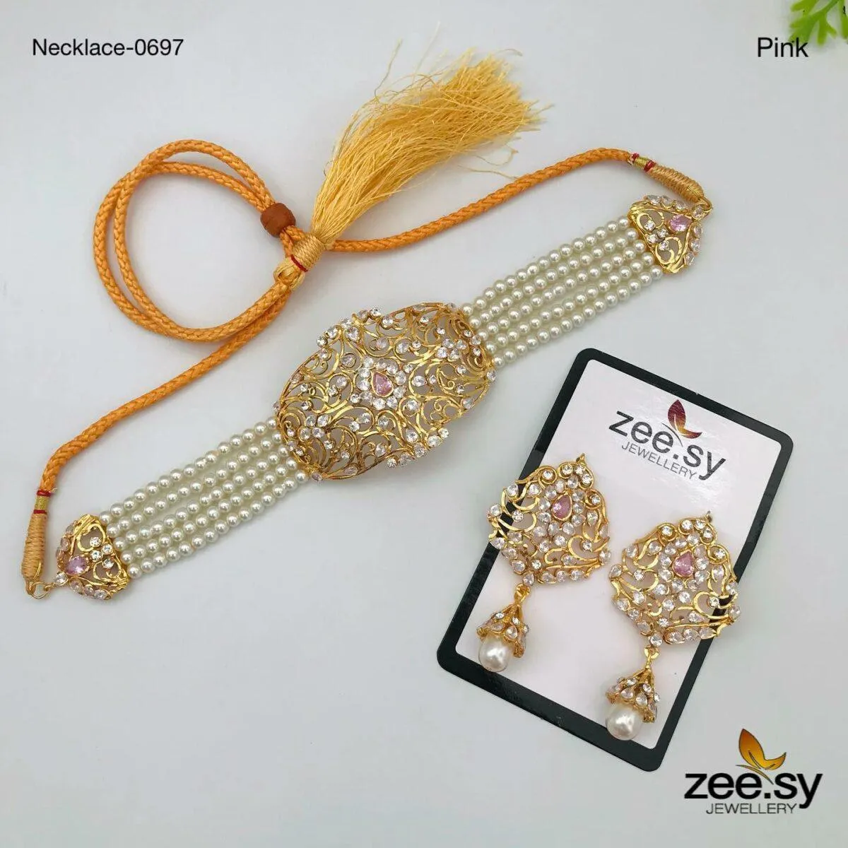 NECKLACE-0697