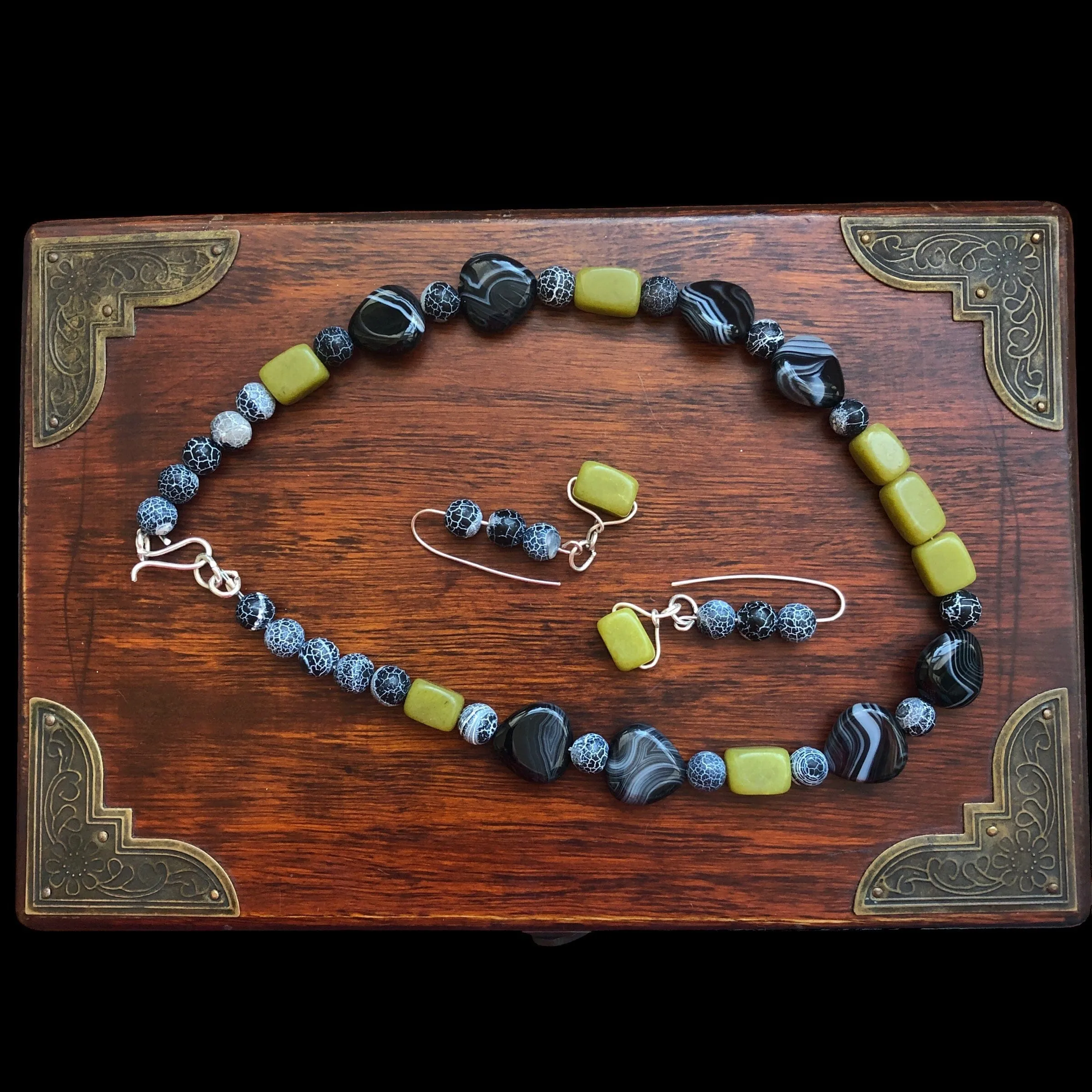 Olive Jade, Black Striped and Frost Cracked Agates Beaded Necklace