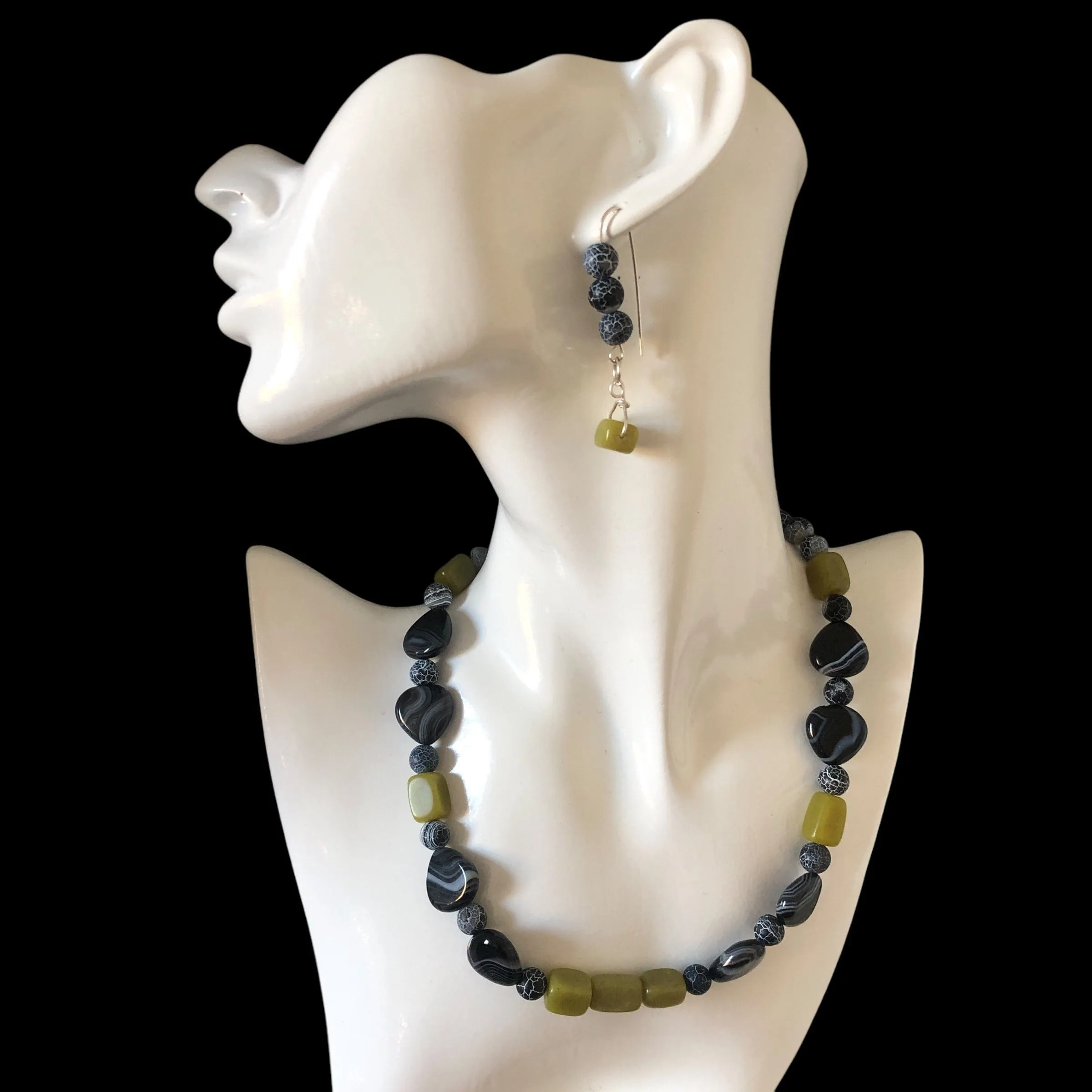 Olive Jade, Black Striped and Frost Cracked Agates Beaded Necklace